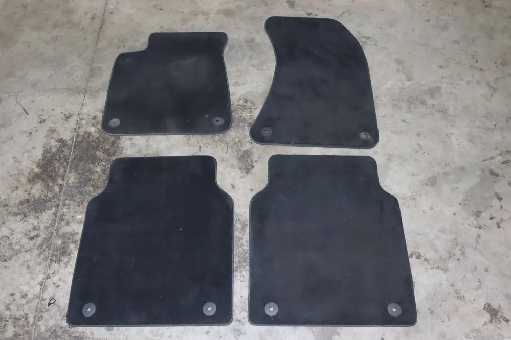 Audi Carpet Floor Mat Set (A8 Quattro) New Arrival