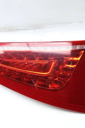 Hot Picks Audi Right Upper Led Tail Light / Lamp (Q5) 8R0945094B