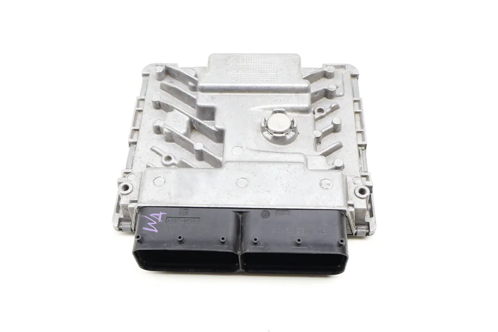 Worldwide Shipping Audi Ecu / Ecm / Engine Control Module (Q3) 83A906259C