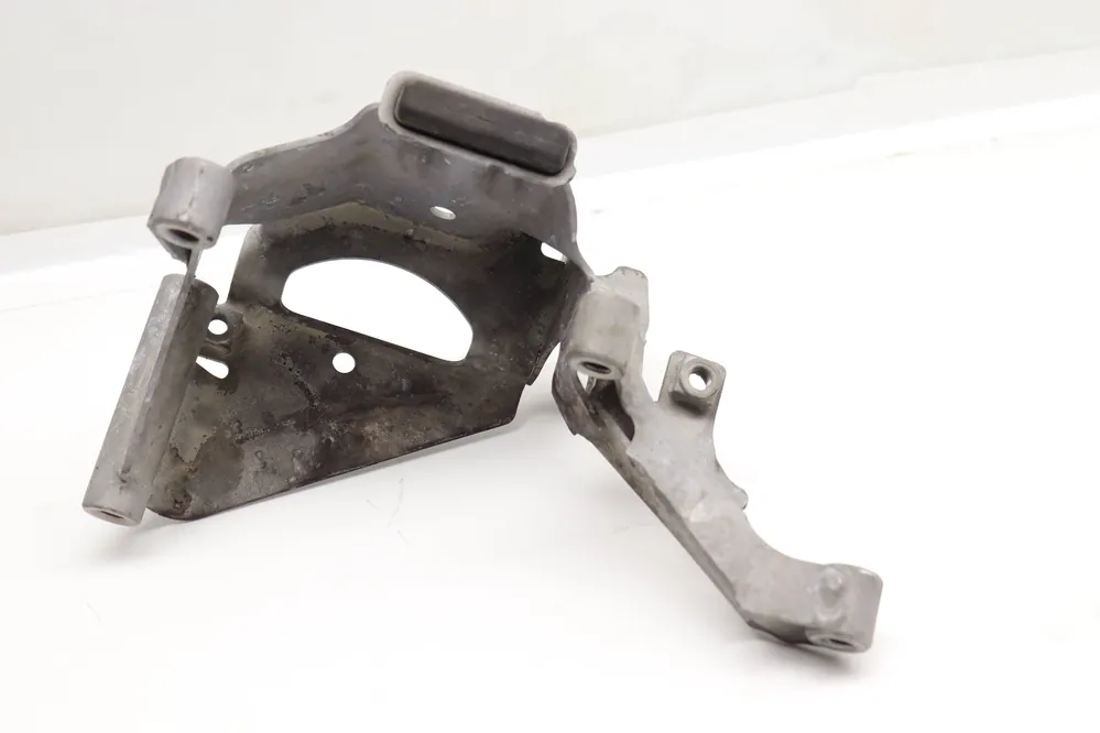 Worldwide Shipping Audi Left Engine / Motor Mount Plate (S7, S6, RS7) 4G0399059G