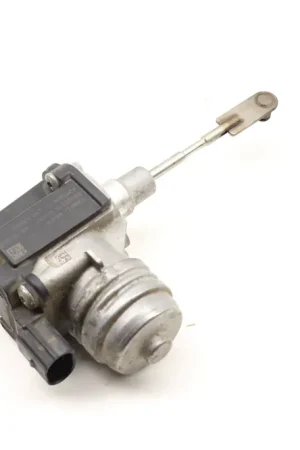 VW Turbo Actuator / Valve (Jetta) 04E145725S Clearance