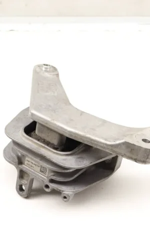 VW Engine / Motor Mount (Jetta) 5Q0199262CM Factory Price