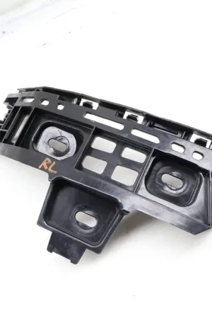 VW Rear Left Bumper Guide / Mount Bracket (Passat) 561807483A Free Returns