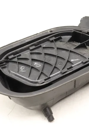 VW Gas / Fuel Filler Door Bracket 5GM809857F Viral