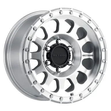 New Release Method MR315 18x9 +18mm Offset 6x5.5 106.25mm CB Machined/Clear Coat Wheel - MR31589060318